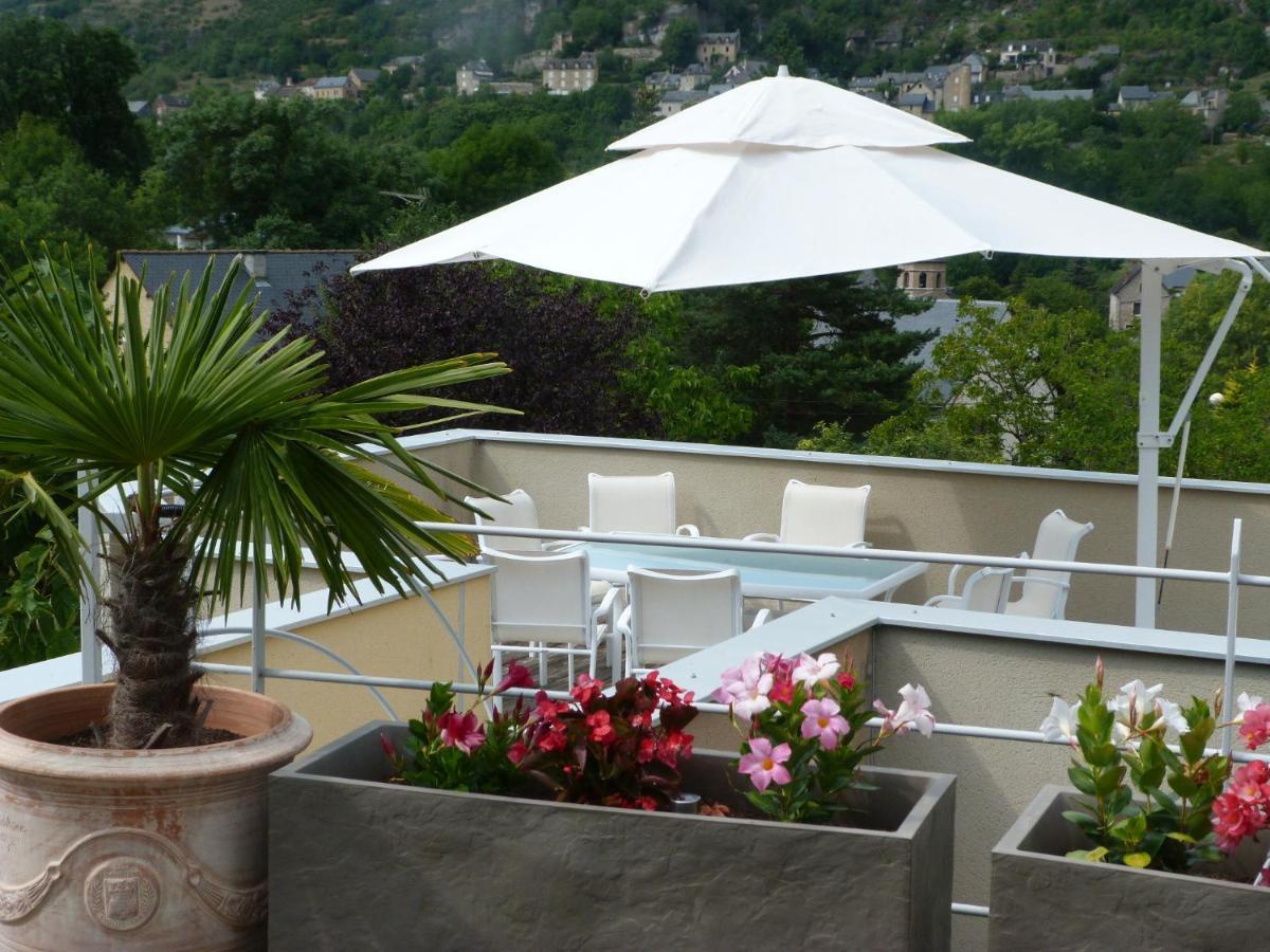 La Desirade Bed & Breakfast Salles-la-Source Luaran gambar
