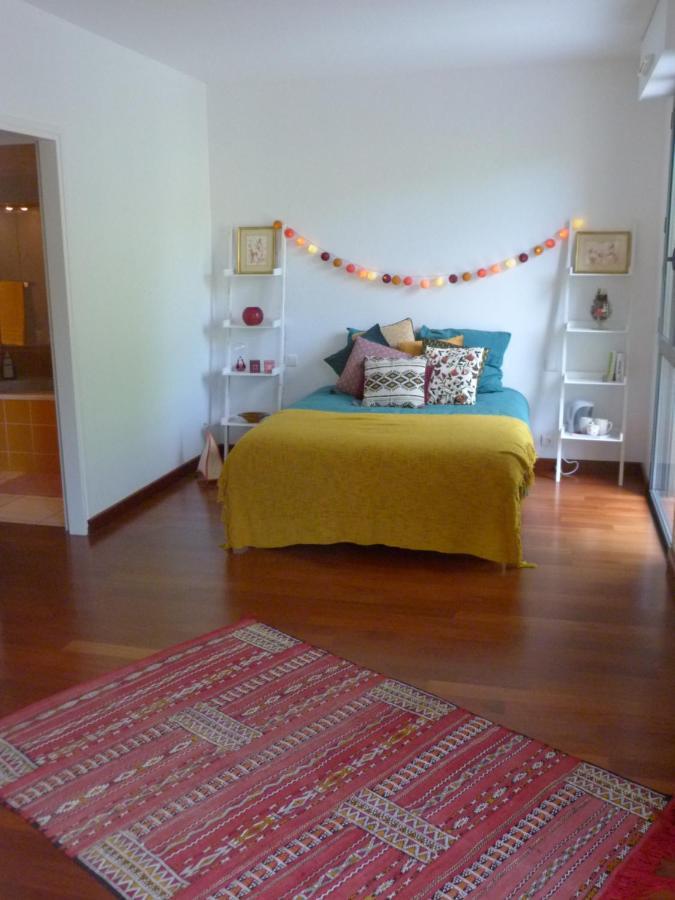 La Desirade Bed & Breakfast Salles-la-Source Luaran gambar